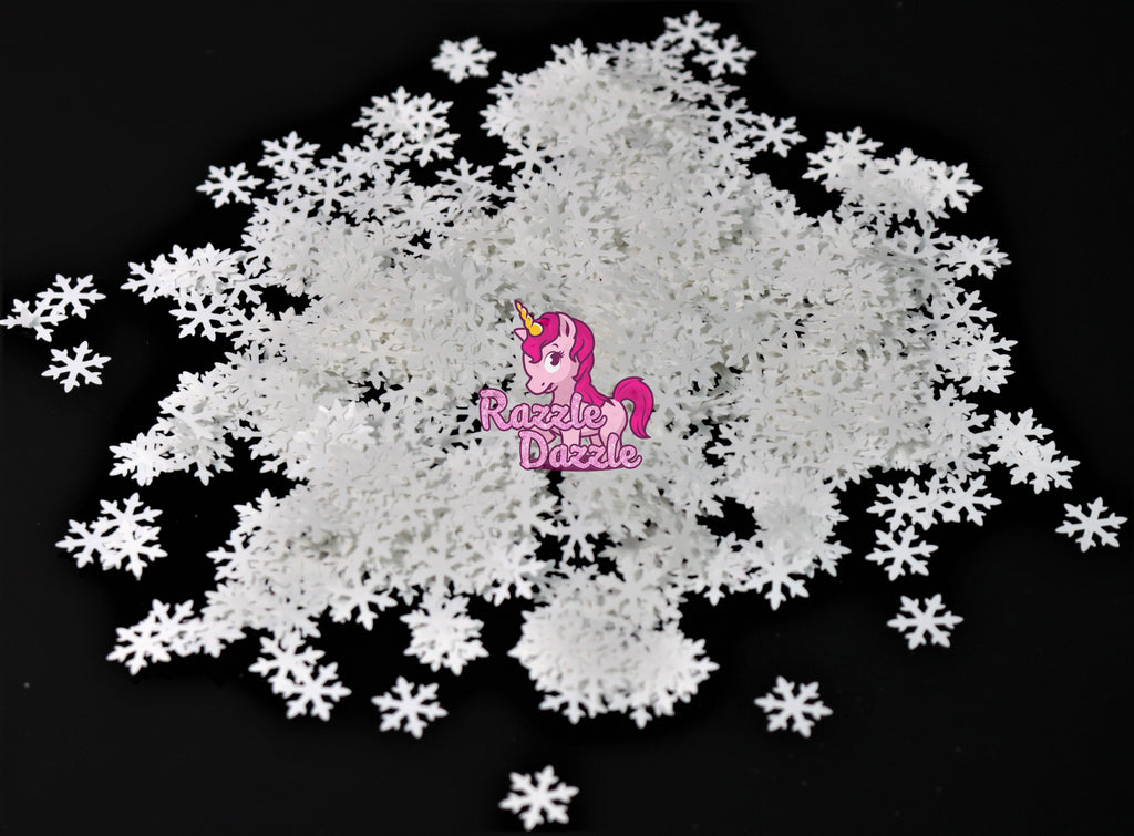 White Snowflakes – Razzle Dazzle Online